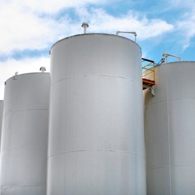 Serbatoio verticale industriale per stoccaggio di petrolio greggio / gasolio / olio combustibile pesante da 300 M3 a 10000 M3